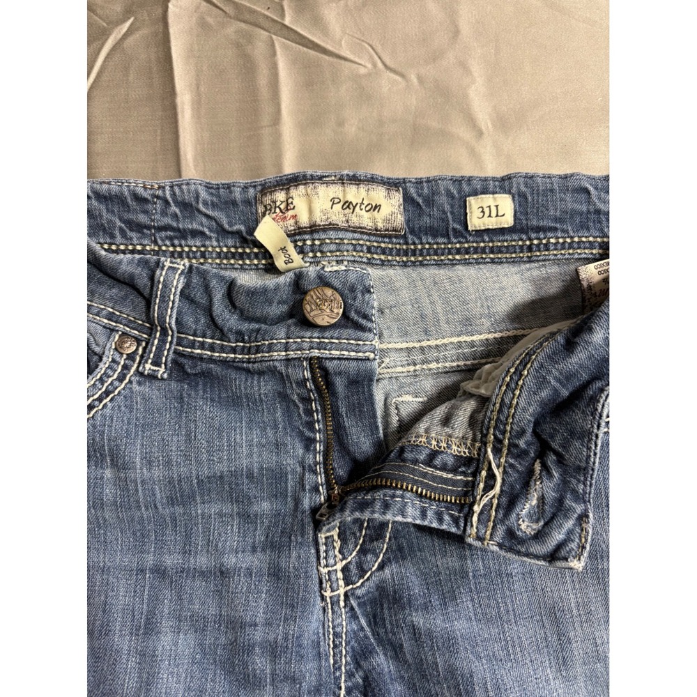 BKE Payton Denim Shorts Medium Wash Raw Hem Contrast Stitch Size 31L - Picture 2 of 6